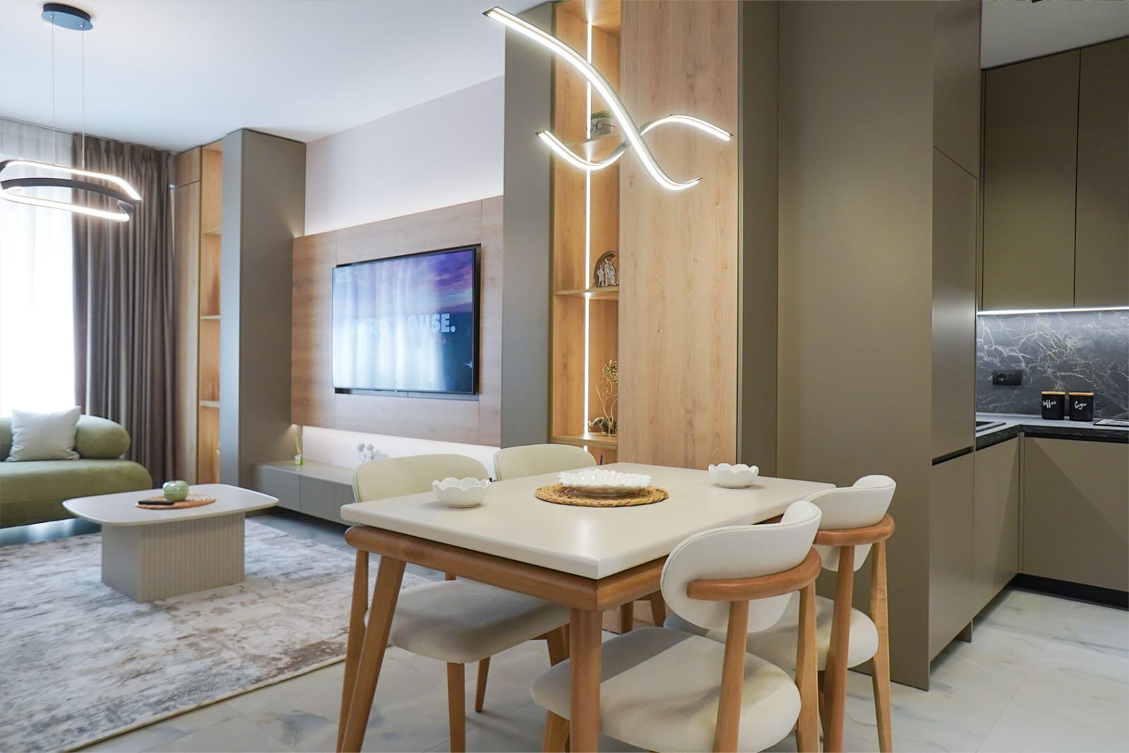 Dining area beside the kitchen