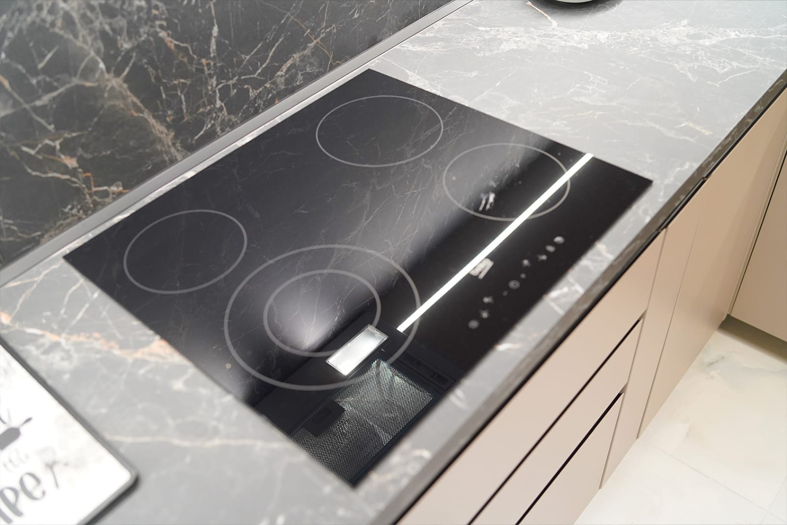 Kitchen cooktop detail